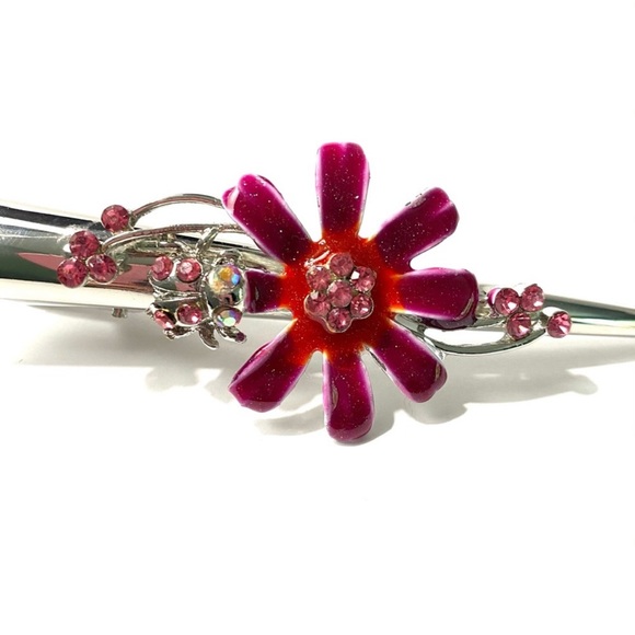 Updo Alligator Hair Clip Ladybug On Flower 5” - Picture 2 of 5